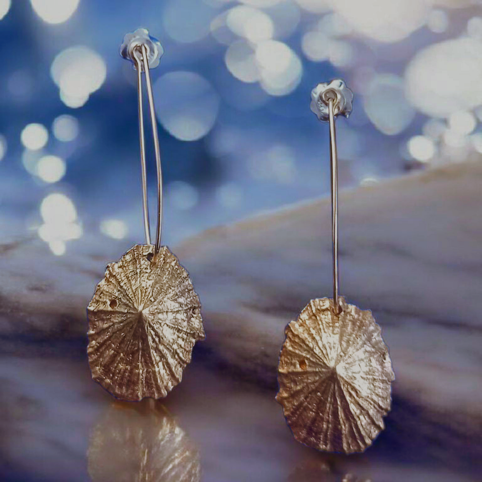 Boucles d'oreilles bernique doré bronze recyclé 